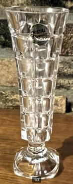 D'Arques Geometrisch geslepen vaas, Frans loodkristal, Ophalen of Verzenden, Zo goed als nieuw, Glas, Minder dan 50 cm