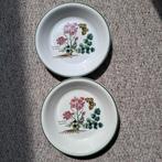 Wedgwood Florabunda 2 diepe borden, Ophalen of Verzenden
