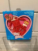 Vintage Barbie Hearts family kleding 2 NRFP jaren 80, Ophalen of Verzenden, Nieuw, Barbie