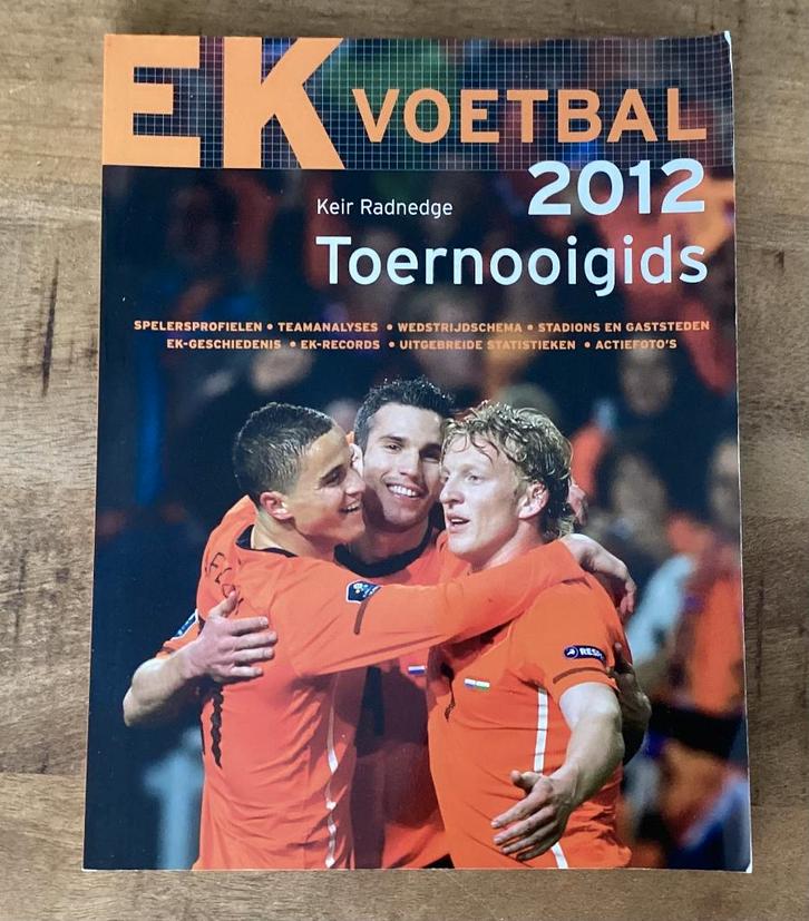 EK voetbal 2012 toernooigids, Verzamelen, Sportartikelen en Voetbal, Zo goed als nieuw, Boek of Tijdschrift, Buitenlandse clubs