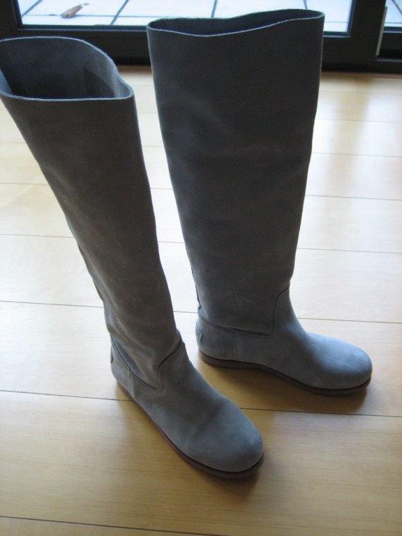 Zeer mooi grijs suede laarzen SHABBIES AMSTERDAM 38 snazzeys, Kleding | Dames, Schoenen, Nieuw, Hoge laarzen, Grijs, Verzenden