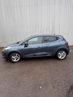 Renault Clio Energy TCe 90pk Eco2 Limited, Voorwielaandrijving, 898 cc, Stof, Metallic lak