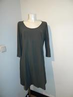 Ladress olijf groene stretch jurk travel stof ronde halslijn, Verzenden, Maat 46/48 (XL) of groter, Knielengte, LaDress
