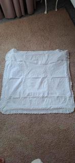 Zeer Mooie, Oude Grote sloop 82X78cm met mooi Broderie Kant, Ophalen of Verzenden