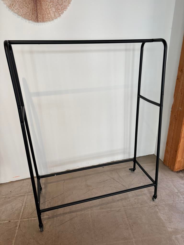 Verrijdbaar kledingrek zwart, Ophalen, Zo goed als nieuw