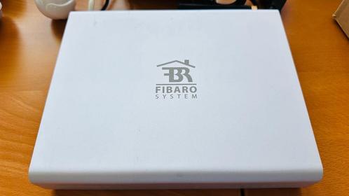 Fibaro Home Center HC2.1 systeem, Hobby en Vrije tijd, Elektronica-componenten, Gebruikt, Ophalen