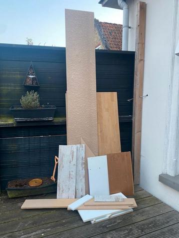 GRATIS Hout / planken beschikbaar voor biedingen