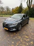 Renault Clio 1.3 TCe Intens 130pk - weinig km!, Zwart, 4 cilinders, 1133 kg, Leder en Stof