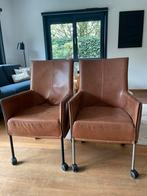 Leren fauteuil eetkamerstoelen met wieltjes, Huis en Inrichting, Fauteuils, Ophalen, Zo goed als nieuw, Minder dan 75 cm, 50 tot 75 cm