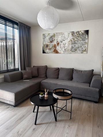 VERKOCHT!!! Hoekbank grijs met slaapfunctie! beschikbaar voor biedingen