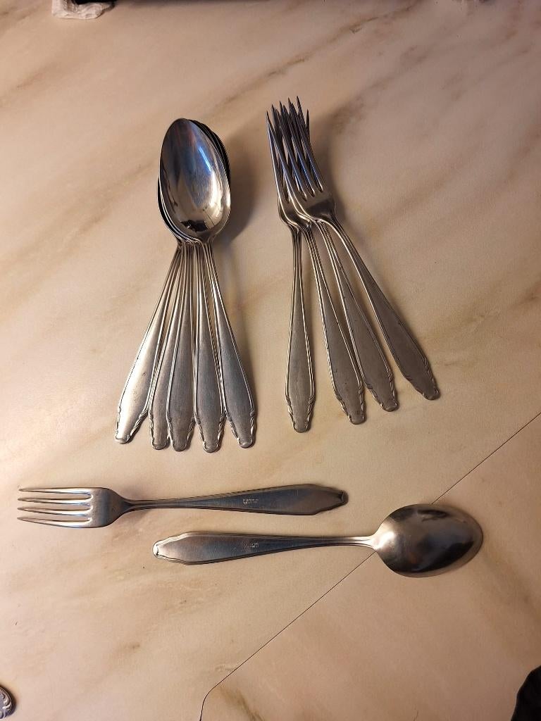 Antiek bestek, Ophalen