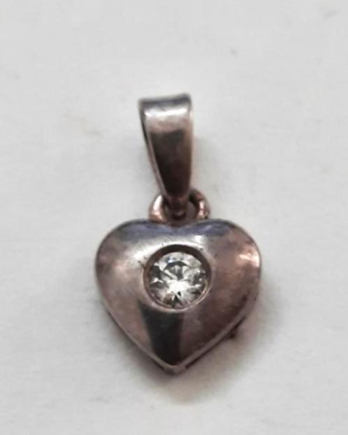 Klein zilveren hangertje hartje met zirkonia 925, Sieraden, Tassen en Uiterlijk, Kettinghangers, Zo goed als nieuw, Zilver, Zilver