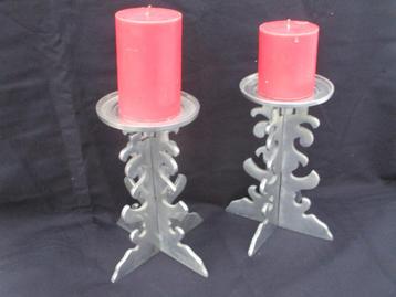 2  Vintage Alluminium Kandelaars.v.a 35,00e beschikbaar voor biedingen
