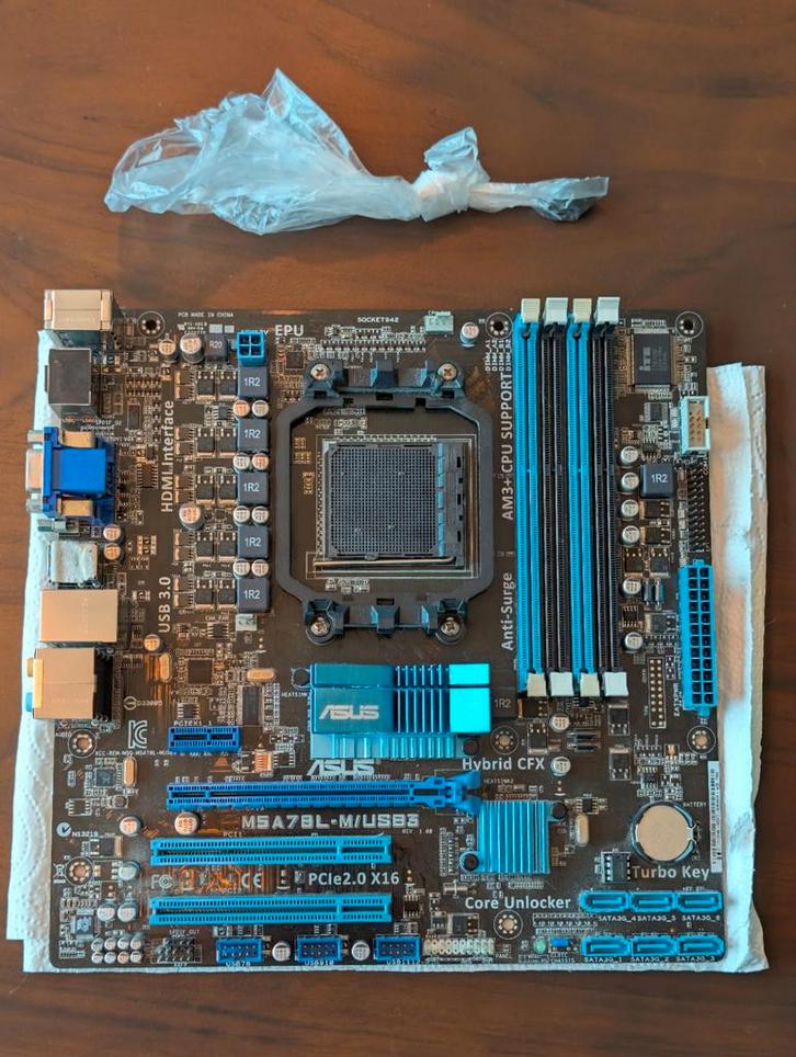 ASUS M5A78L-M/USB3 Moederbord - Socket AM3+, Computers en Software, Moederborden, DDR3, Ophalen of Verzenden