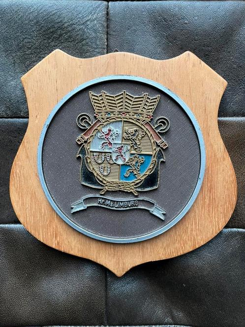 Vintage wapenschild van de Hr. Ms. LIMBURG, Verzamelen, Militaria | Algemeen, Marine, Overige typen, Nederland, Ophalen of Verzenden