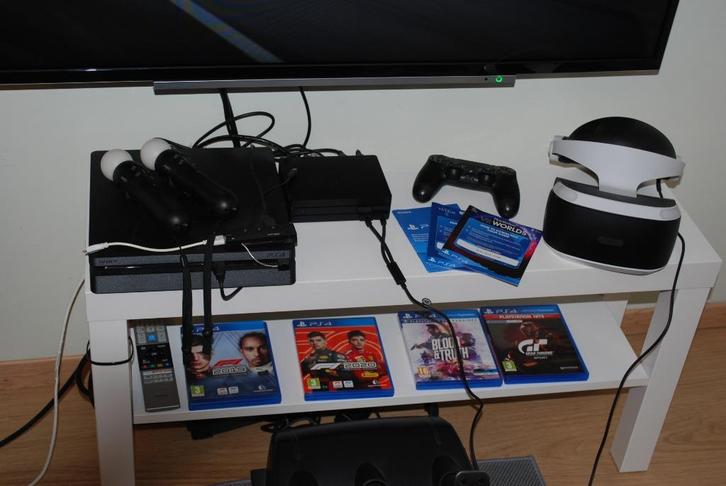 Play station 4 race opstelling, Spelcomputers en Games, Spelcomputers | Sony PlayStation 4, Zo goed als nieuw, Slim, Met 2 controllers