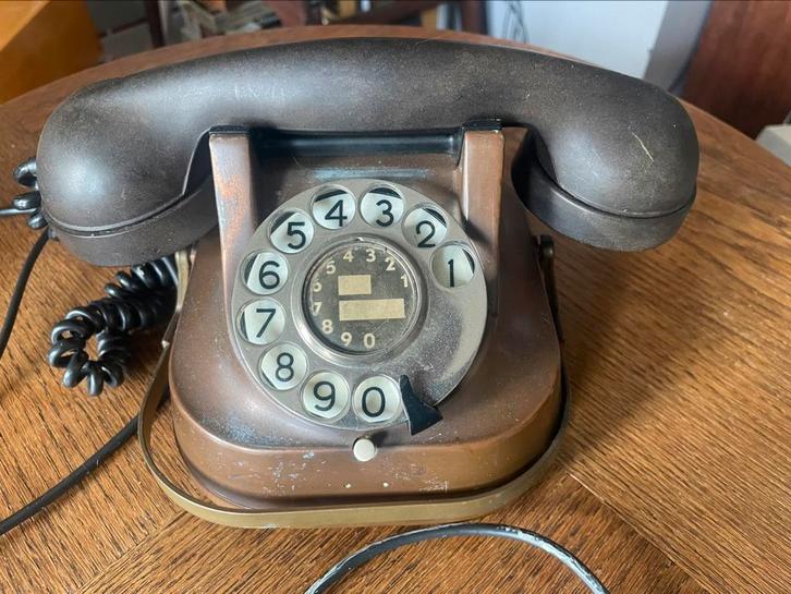 Prachtige telefoon van koper met bakeliet, Antiek en Kunst, Antiek | Overige Antiek, Ophalen