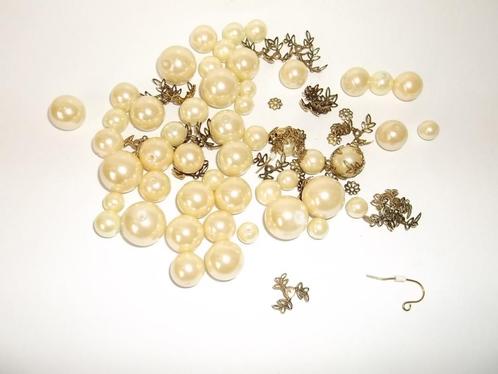 Kunststof Parel kralen en Goudkleurig Sieraden Kapjes, Hobby en Vrije tijd, Kralen en Sieraden maken, Nieuw, Kraal, Ophalen of Verzenden