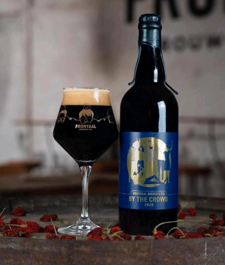 Frontaal Bier - By The Crowd, Verzamelen, Wijnen, Nieuw, Overige typen, Overige gebieden, Vol, Ophalen of Verzenden