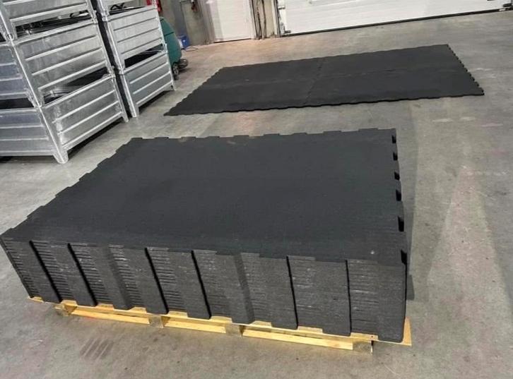 Nieuwe Rubber Stalmatten - Puzzelstukken, Dieren en Toebehoren, Paarden en Pony's | Overige Paardenspullen, Nieuw, Ophalen of Verzenden