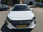 Hyundai IONIQ 1.6 GDi Comfort HYBRID XENON CAMERA DEALER NAP, Stof, Gebruikt, Euro 6, Wit