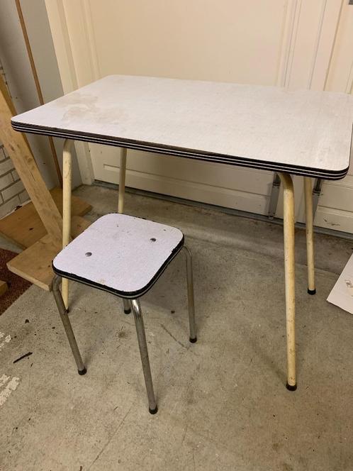 Vintage Brabantia tafel en kruk (Zwolle gratis bezorgd), Huis en Inrichting, Krukjes, Gebruikt, Hout, Ophalen of Verzenden