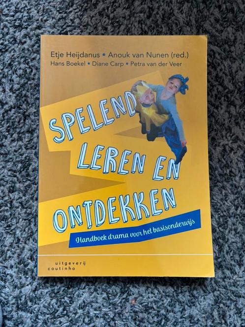Petra van Veer-Borneman - Spelend leren en ontdekken, Boeken, Schoolboeken, Zo goed als nieuw, Ophalen of Verzenden