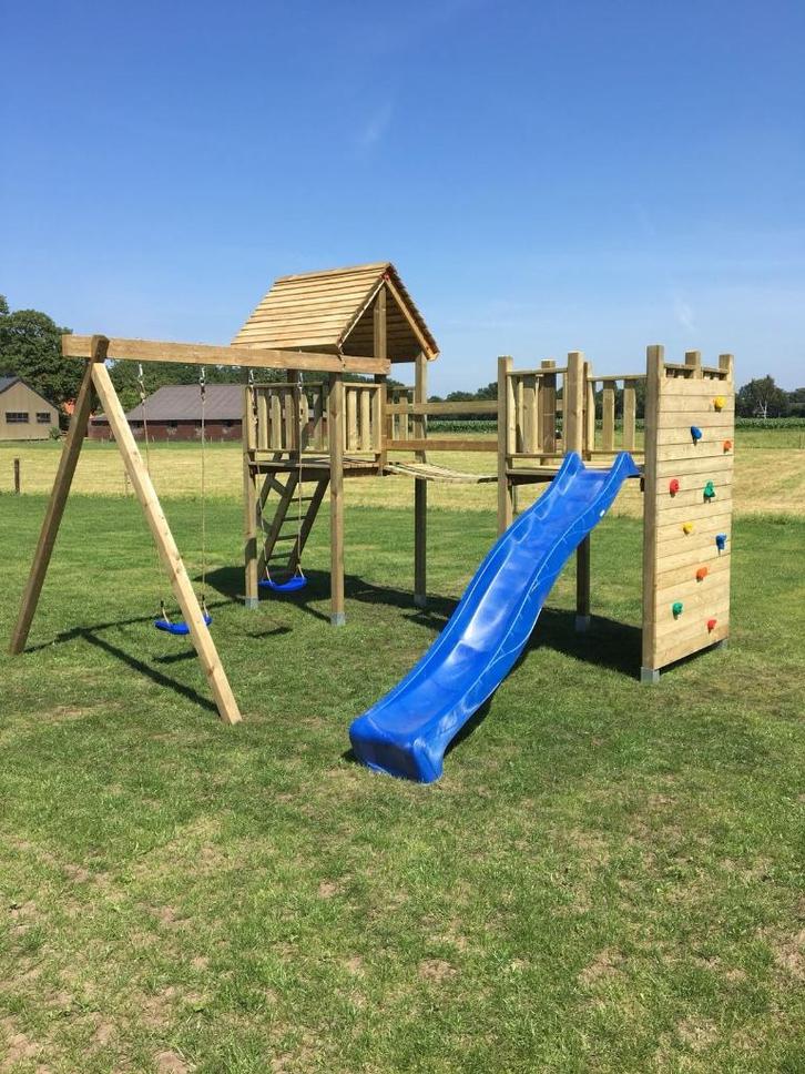 Speeltoestel buiten | 2 torens met brug  Riddertoren, Kinderen en Baby's, Speelgoed | Buiten | Speeltoestellen, Nieuw, Glijbaan