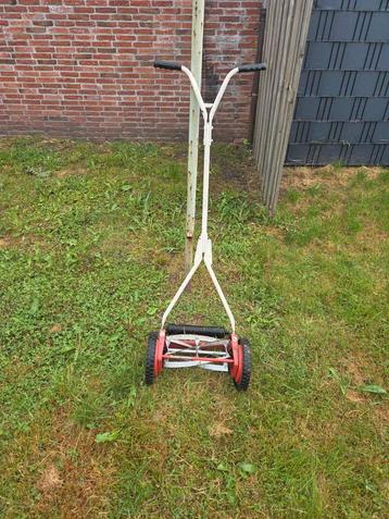 Husqvarna Handgrasmaaier - Klassiek Model beschikbaar voor biedingen