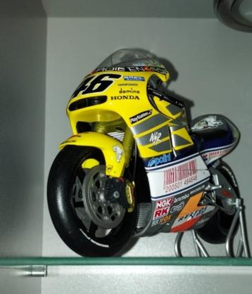 Gezocht: OVP Valentino Rossi Minichamps 1:12