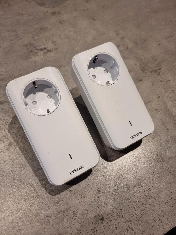 Devolo DVS 1200 Poweradapter Wifi Versterkers - ZGAN!, Computers en Software, Powerlines, Gebruikt, Ophalen of Verzenden