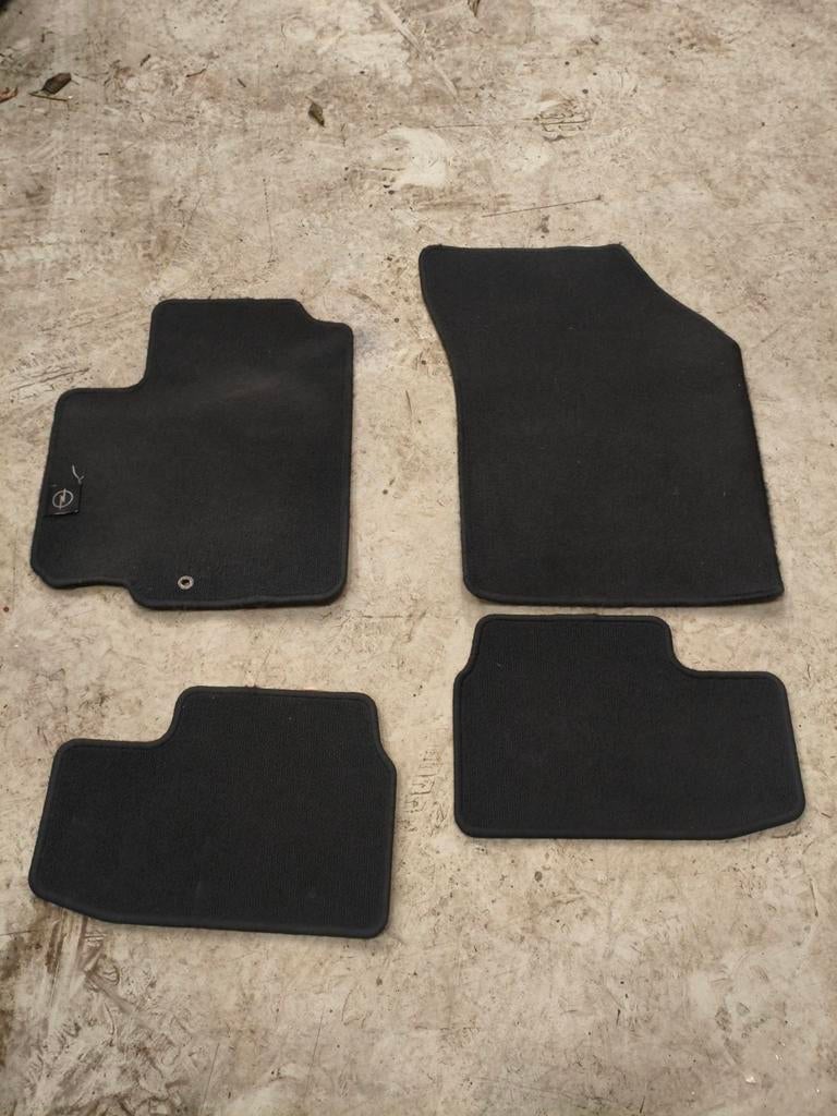 Opel Agila B 2010 - Originele automatten set, Ophalen of Verzenden