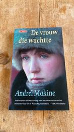 De vrouw die wachtte - andrei makine, Ophalen of Verzenden, Zo goed als nieuw, Nederland