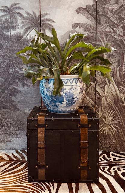 FAUX LEATHER BOX KIST BIJZETTAFEL BRITISH COLONIAL STYLE, Huis en Inrichting, Woonaccessoires | Kisten, Minder dan 50 cm, Ophalen