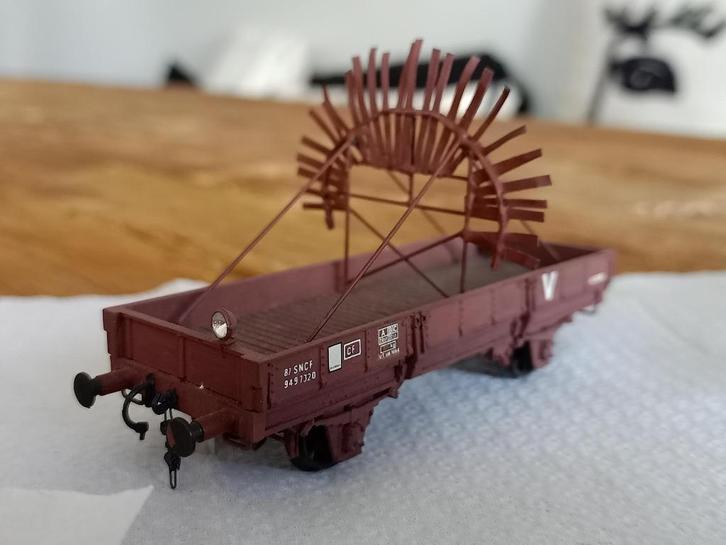 2x HO wagons voor franse SNCF berg banen type "Cévennes", Hobby en Vrije tijd, Modeltreinen | H0, Zo goed als nieuw, Wagon, Gelijkstroom of Wisselstroom