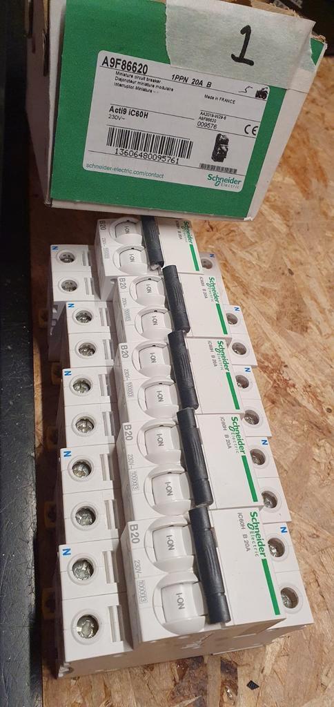 Eaton automaten, Doe-het-zelf en Verbouw, Elektra en Kabels, Nieuw, Schakelaar, Ophalen of Verzenden