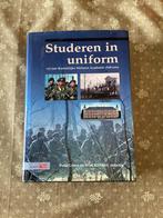Studeren in uniform, Ophalen of Verzenden, Zo goed als nieuw