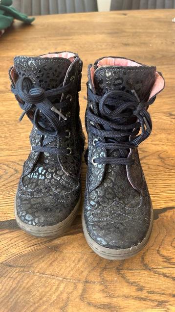 Meisjes laars maat 24 donker blauw leopard beschikbaar voor biedingen