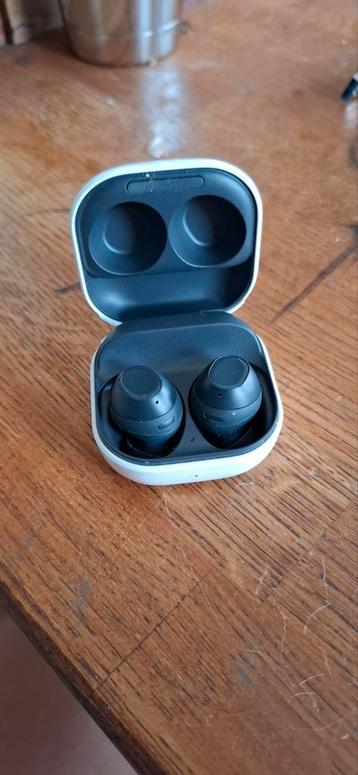 Samsung galaxy buds FE  beschikbaar voor biedingen