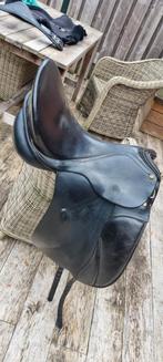 HdR dressuurzadel 18 inch, Ophalen, Gebruikt, Dressuur
