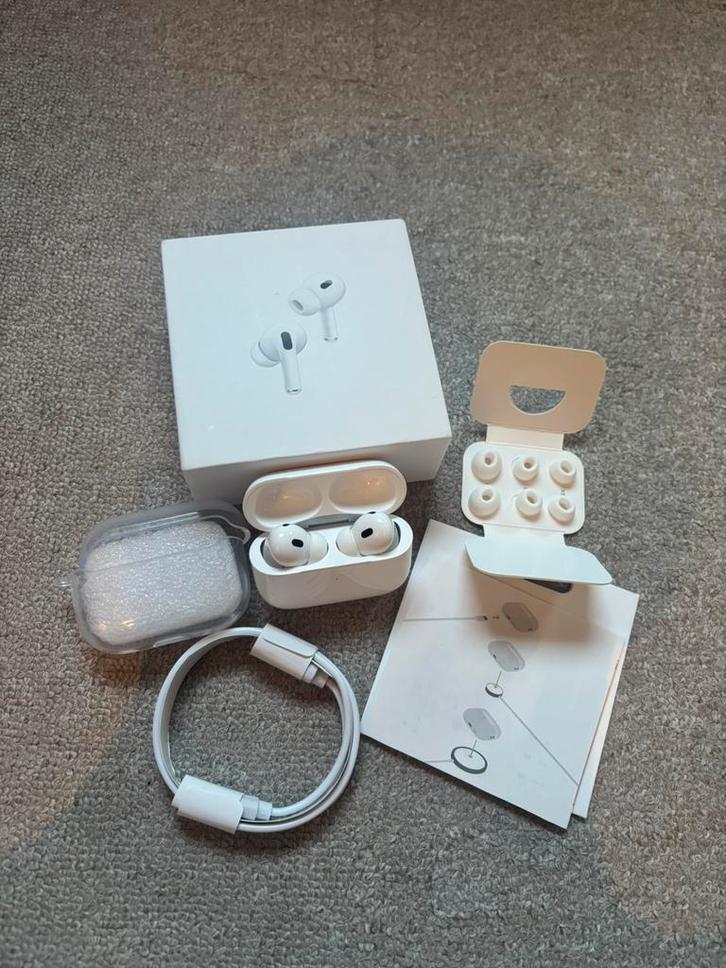 Nieuwe AirPods Pro (2e generatie) met MagSafe, Telecommunicatie, Mobiele telefoons | Oordopjes, Nieuw, Bluetooth, Ophalen of Verzenden