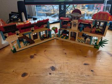 LEGO Lilo & Stitch Strandhuis 43268. Met doos en uitbreiding beschikbaar voor biedingen