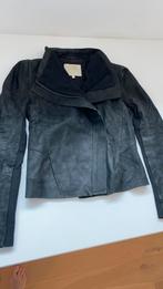 Maje zwarte jasje lamsleer maat:36, Ophalen of Verzenden, Zo goed als nieuw, Maat 36 (S), Zwart