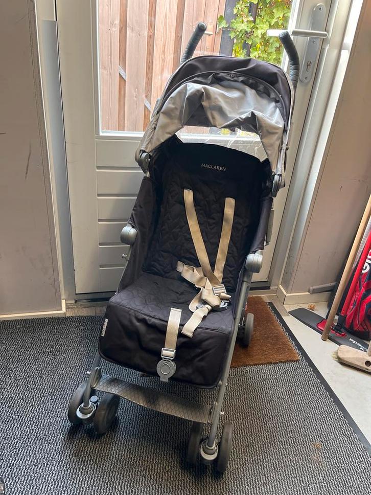Maclaren Quest buggy + reistas en regenhoes, Kinderen en Baby's, Buggy's, Gebruikt, Maclaren, Regenhoes, Verstelbare rugleuning