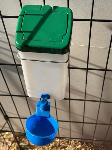 Drinkflessen 1Liter voor kippen of vogels beschikbaar voor biedingen