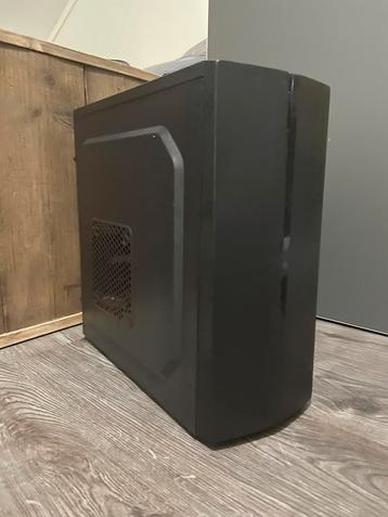 Pc Behuizing beschikbaar voor biedingen