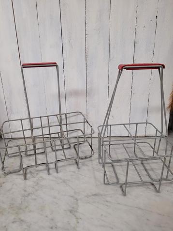 2 retro Tomado flessenrekken beschikbaar voor biedingen