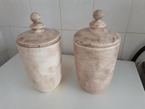 Twee mooie vazen potten old look met deksel, Huis en Inrichting, Woonaccessoires | Stolpen, Zo goed als nieuw, Ophalen