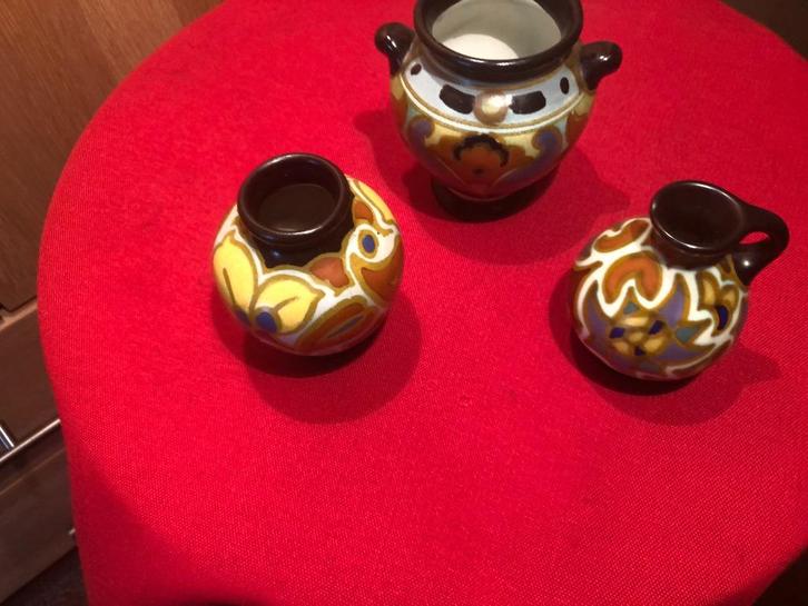 3PRACHTIGE PLATEEL VAASJES IN PERFECTE STAAT, Antiek en Kunst, Antiek | Keramiek en Aardewerk, Ophalen of Verzenden