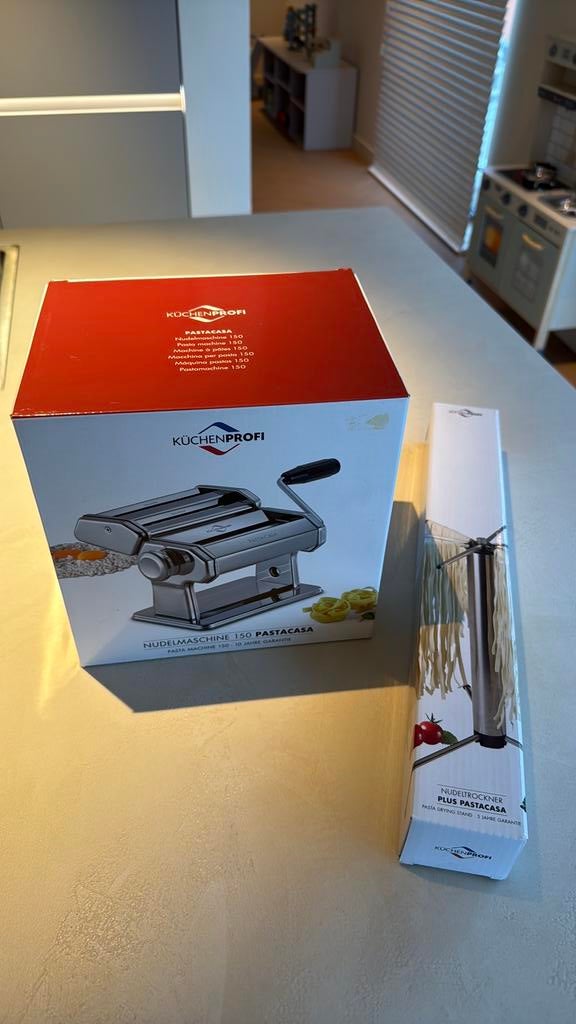 Küchenprofi 150 Pasta Casa + pasta droger, Witgoed en Apparatuur, Keukenmixers, 4 liter of meer, Ophalen of Verzenden, 3 snelheden of meer